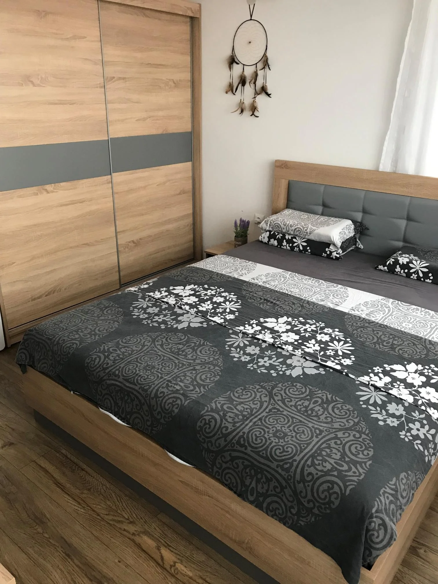 Реален дом с мебели MakHome