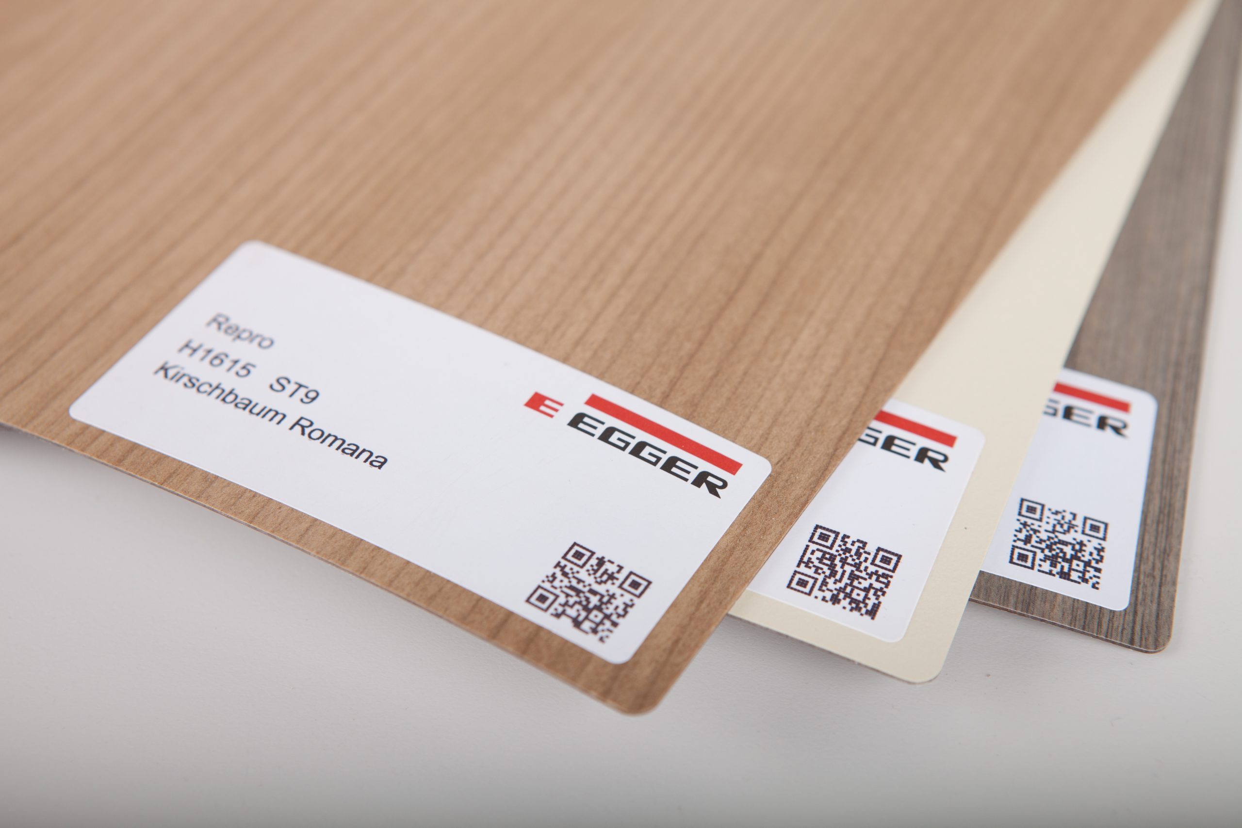 Поръчайте мостри на материалите